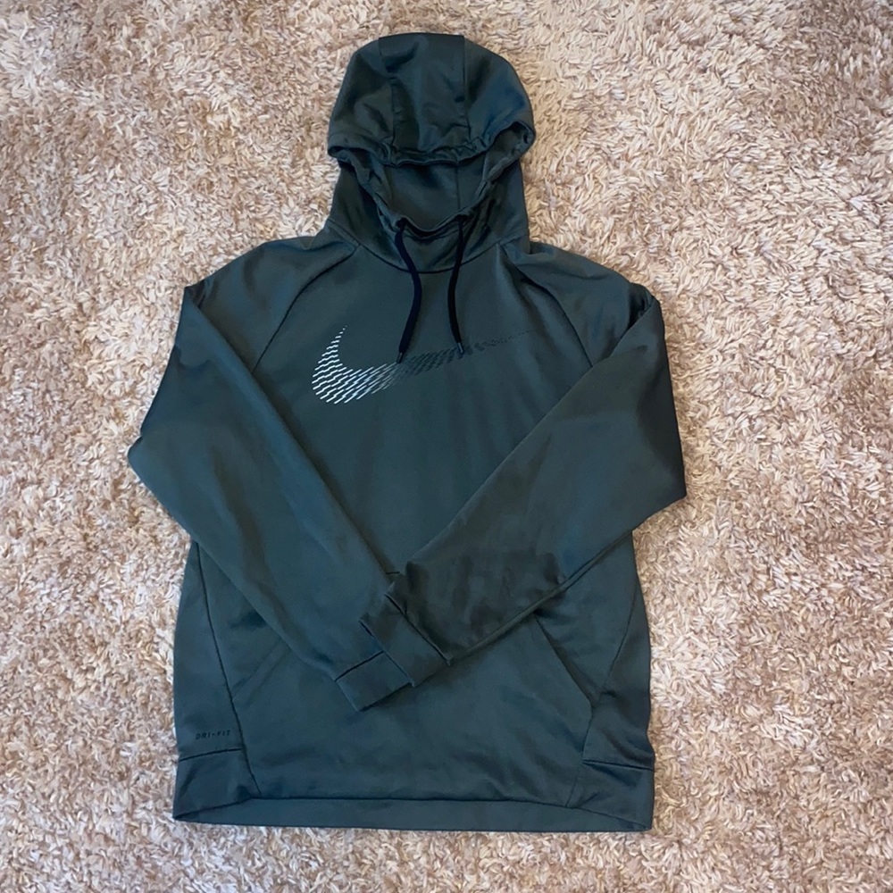 Nike men’s sweatshirt